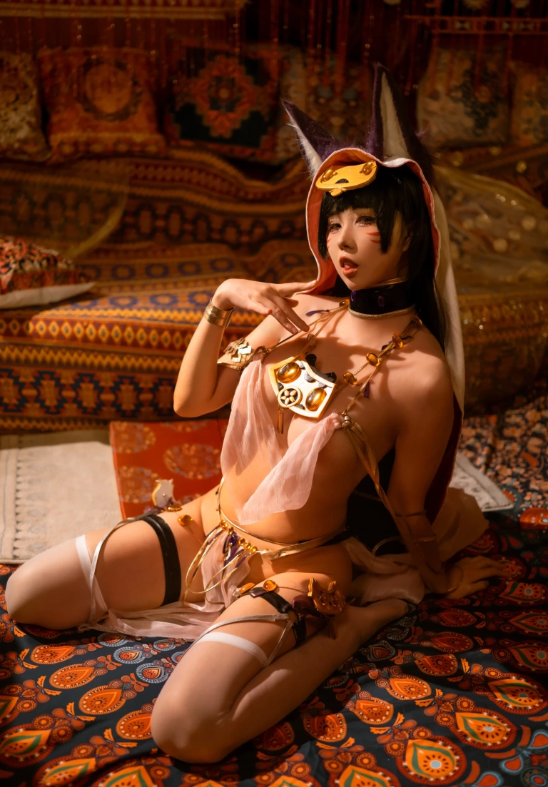 上杉绘黎落《碧蓝航线 武藏同人舞娘》写真图集 18P｜在线预览与图包下载
