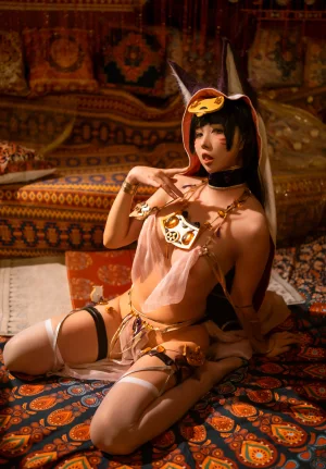 上杉绘黎落《碧蓝航线 武藏同人舞娘》写真图集 18P｜在线预览与图包下载