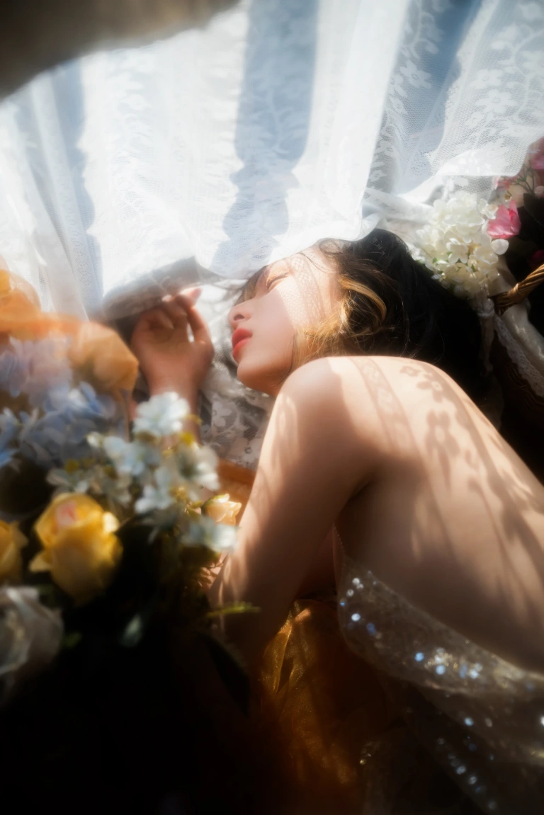 清青琴玖《窗外落霞》写真图集 23P｜在线预览与图包下载