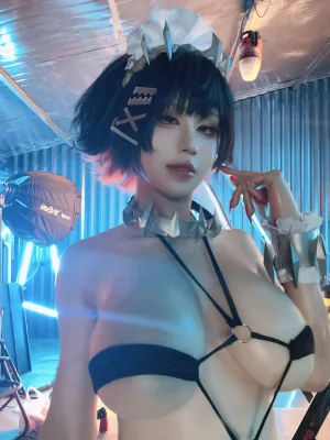 桜满三时《绝区零 艾莲乔 绑带比基尼》写真图集 29P｜在线预览与图包下载