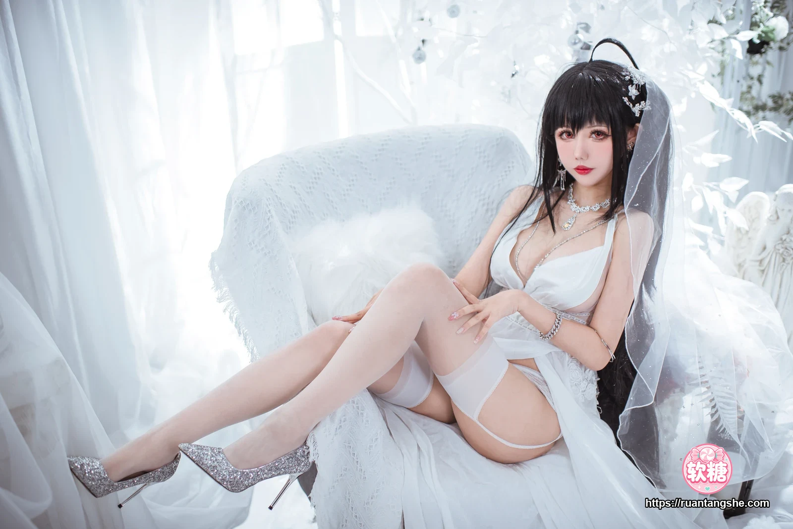 仙女月 仙女月 NO.008 - 大凤纯白婚纱