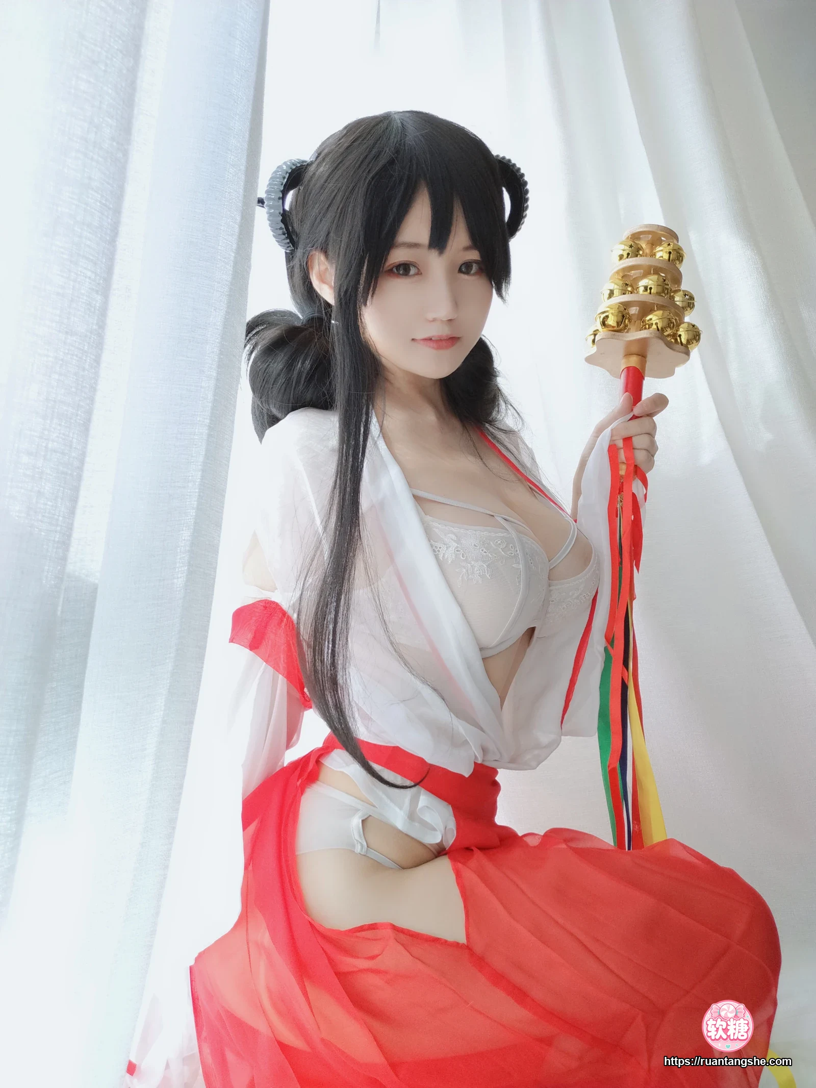 小仓千代 小仓千代 NO.008 - 有点不对劲的巫女