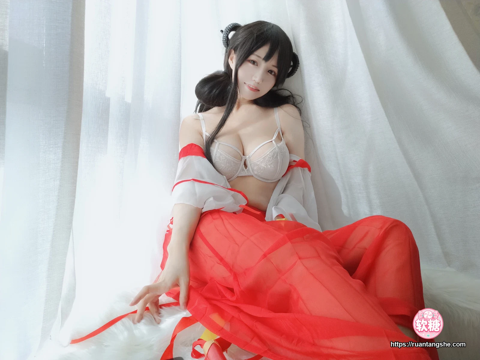 小仓千代 小仓千代 NO.008 - 有点不对劲的巫女