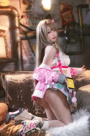 宮本桜《毒蛇》写真图集 34P｜在线预览与图包下载