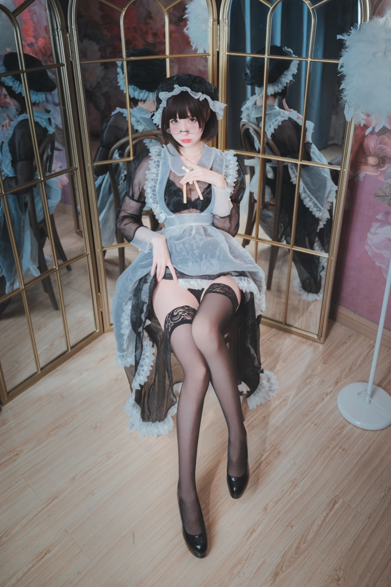 西园寺南歌《透明女仆》写真图集 50P+2V｜在线预览与图包下载