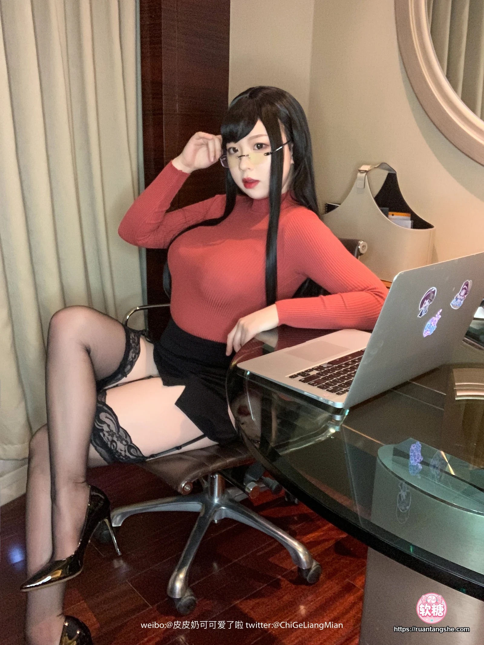 皮皮奶 皮皮奶 NO.008 - 红色OL