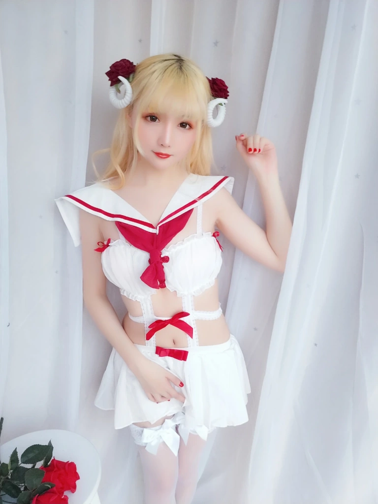 星之迟迟《VOL.8 玫瑰月光包》写真图集 72P｜在线预览与图包下载
