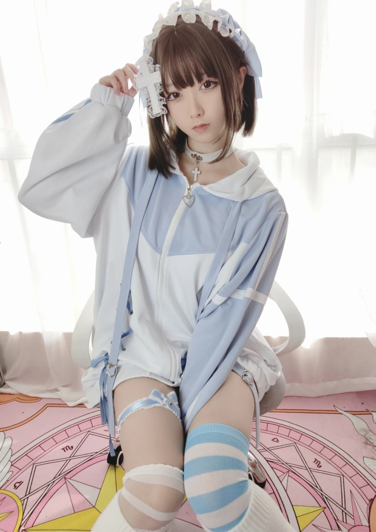 朝霧愛《常服》写真图集 24P｜在线预览与图包下载