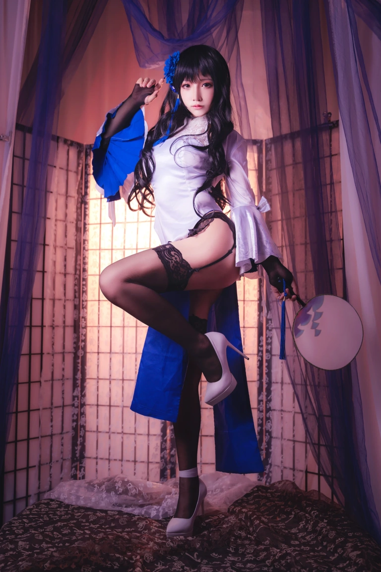 抱走莫子《玉玲珑旗袍》写真图集 30P｜在线预览与图包下载