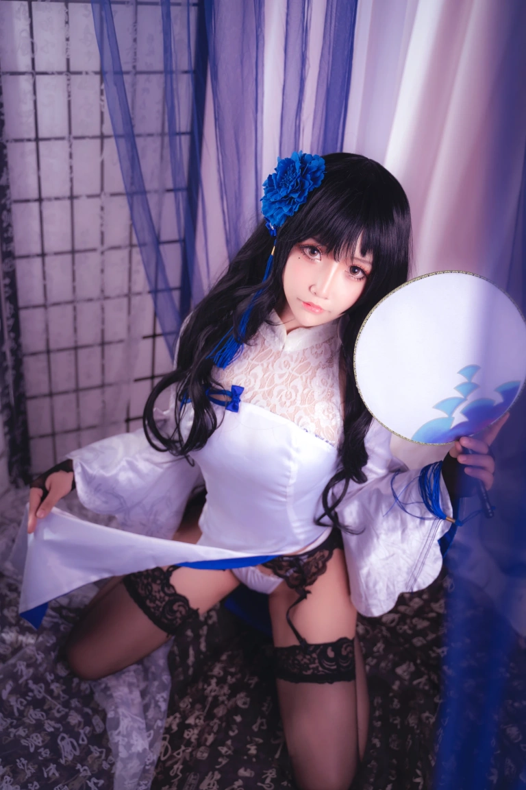 抱走莫子《玉玲珑旗袍》写真图集 30P｜在线预览与图包下载
