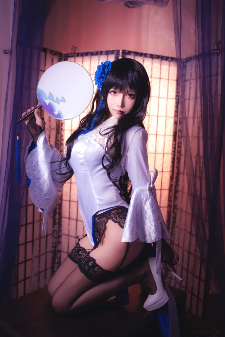 抱走莫子《玉玲珑旗袍》写真图集 30P｜在线预览与图包下载