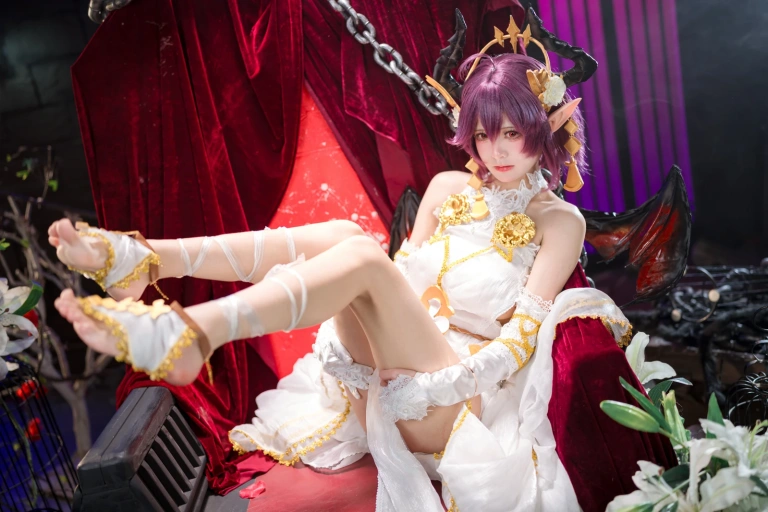 九柒喵《龙姬》写真图集 32P｜在线预览与图包下载