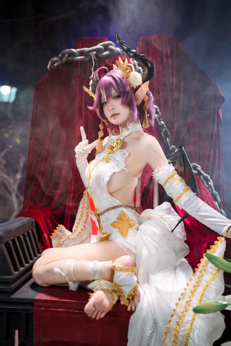 九柒喵《龙姬》写真图集 32P｜在线预览与图包下载