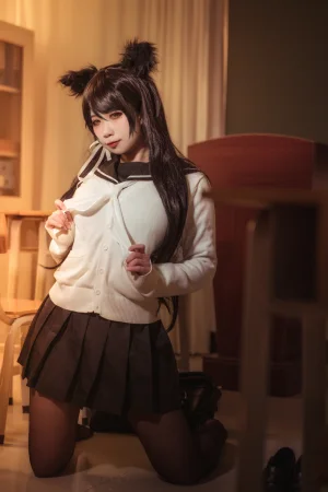 贞子蜜桃《碧蓝航线 爱宕高雄制服》写真图集 35P｜在线预览与图包下载