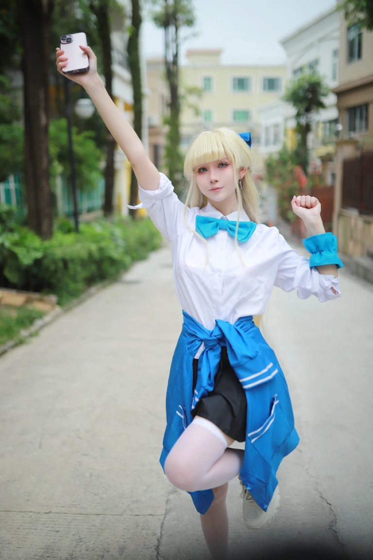 上杉绘黎落《蔚蓝档案 飞鸟马时校服》写真图集 46P｜在线预览与图包下载