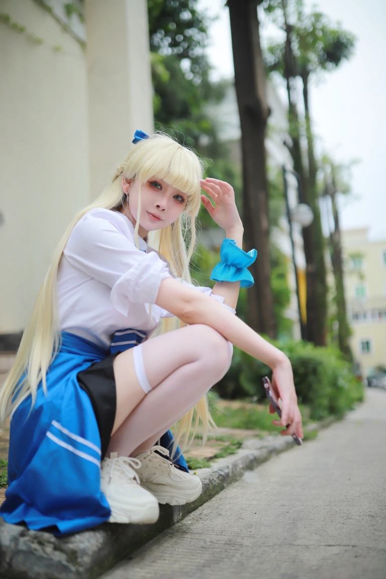 上杉绘黎落《蔚蓝档案 飞鸟马时校服》写真图集 46P｜在线预览与图包下载