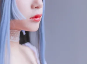 日奈娇(椎名莜)《蓝色女仆》写真图集 46P｜在线预览与图包下载
