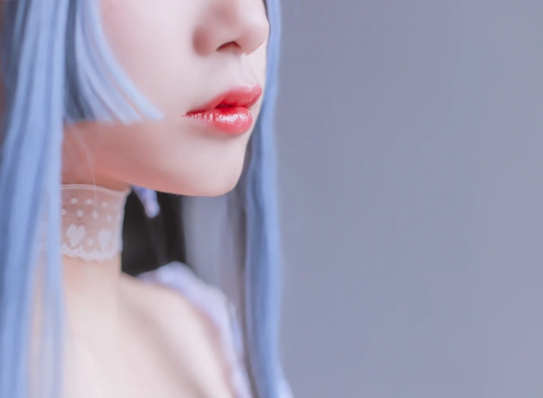 日奈娇(椎名莜)《蓝色女仆》写真图集 46P｜在线预览与图包下载