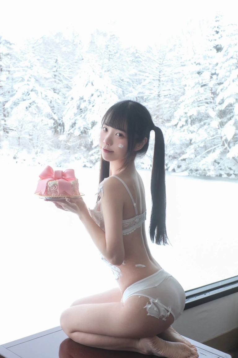 可可小白兔《可可の生日月特別寫真》写真图集 54P｜在线预览与图包下载