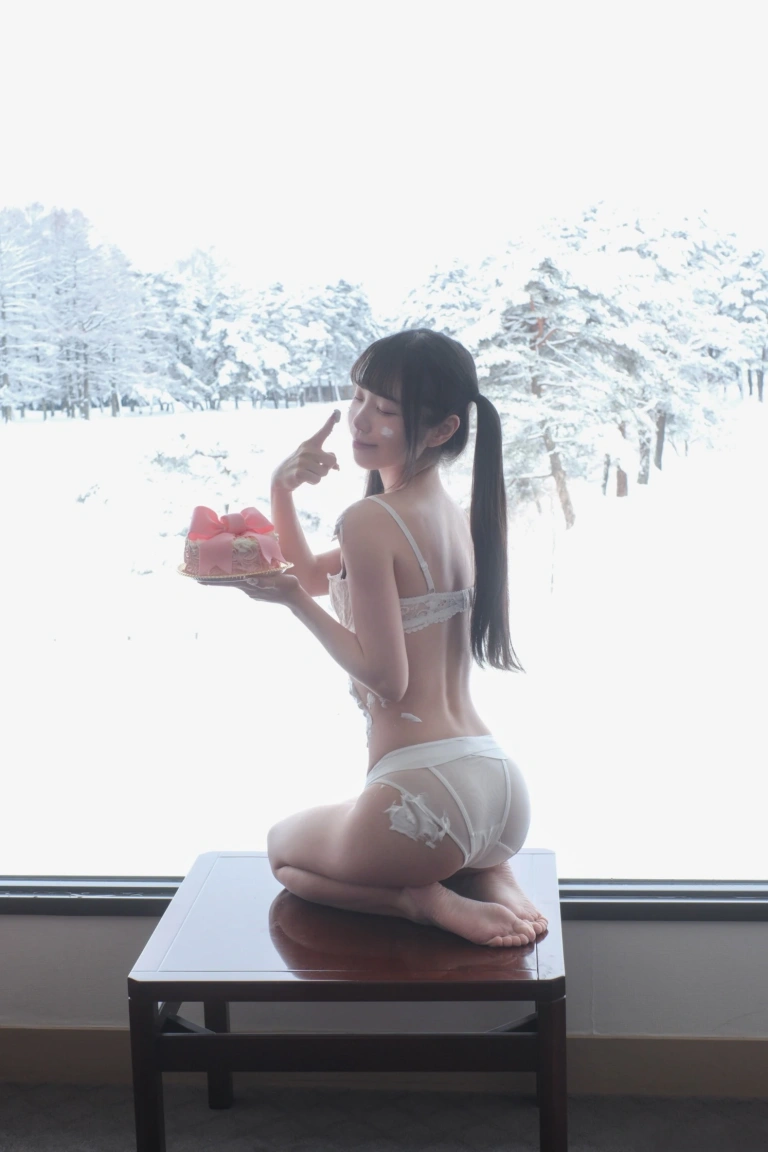 可可小白兔《可可の生日月特別寫真》写真图集 54P｜在线预览与图包下载