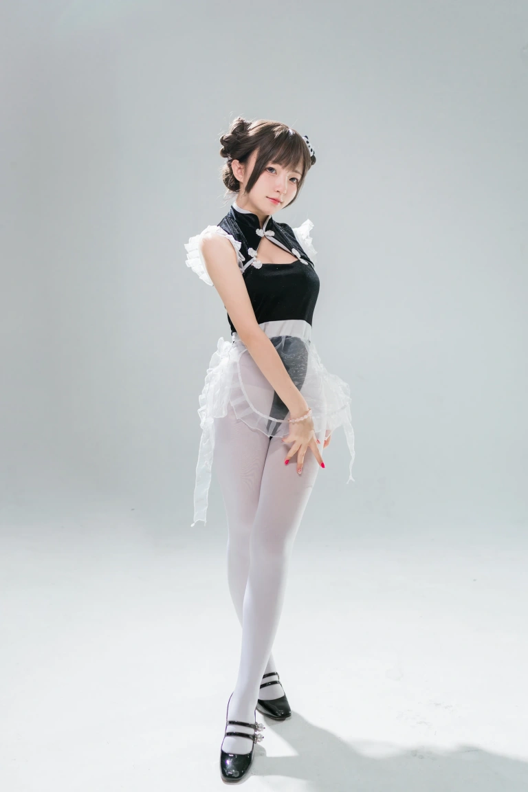 花铃《高叉小熊猫女仆》写真图集 85P｜在线预览与图包下载