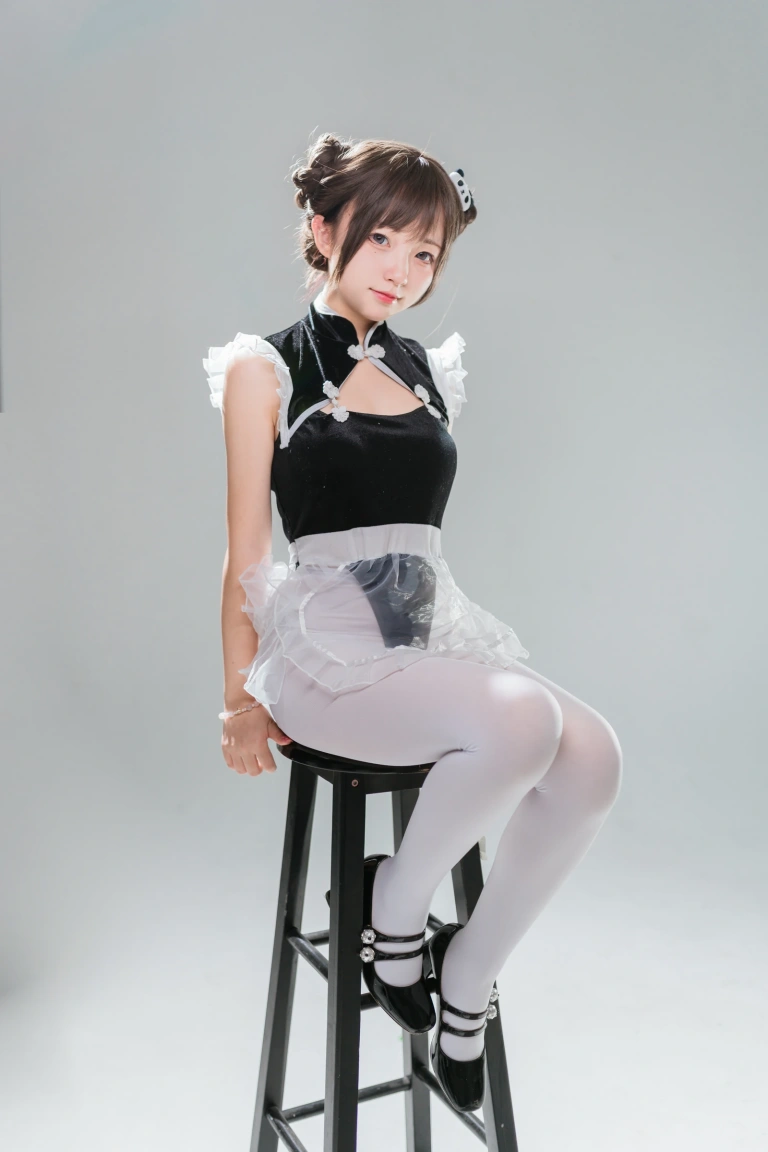 花铃《高叉小熊猫女仆》写真图集 85P｜在线预览与图包下载