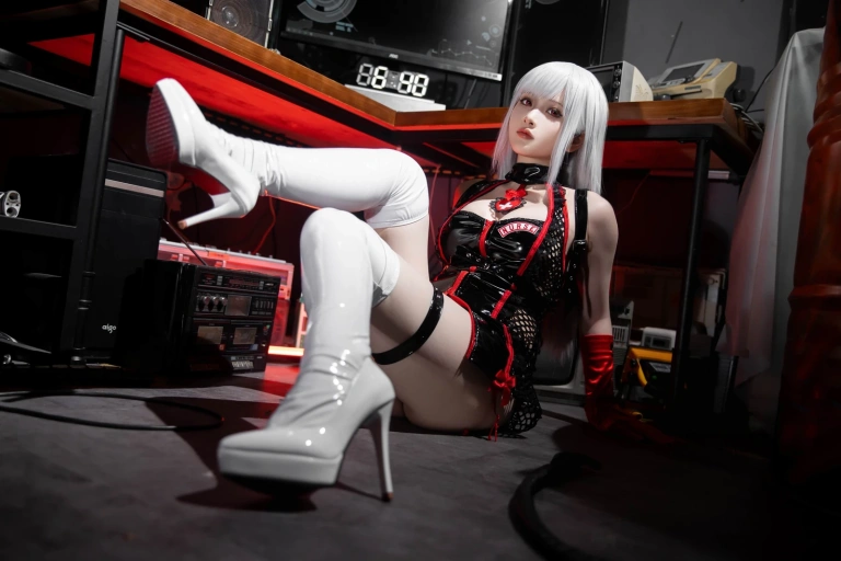 屿鱼《[Patreon] 2023年07月套图会员合集》写真图集 99P｜在线预览与图包下载
