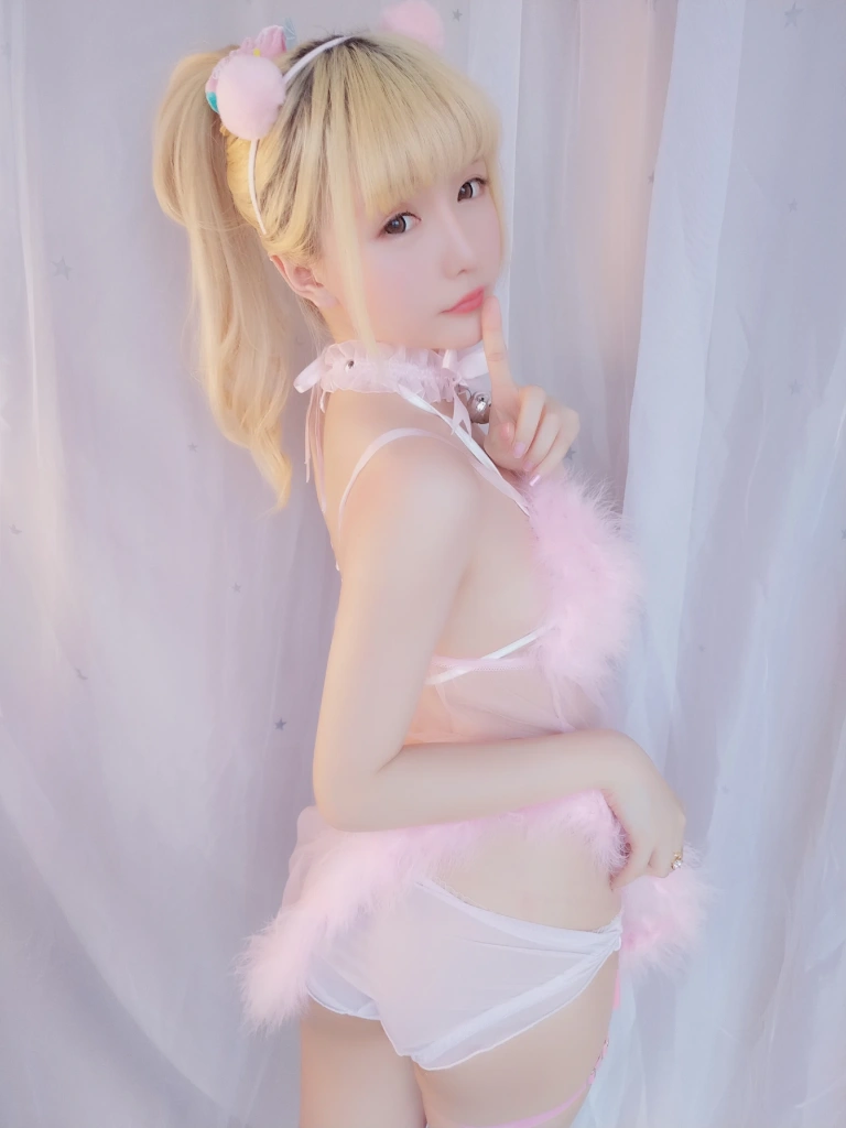 星之迟迟《VOL.9 草莓睡衣包》写真图集 62P｜在线预览与图包下载