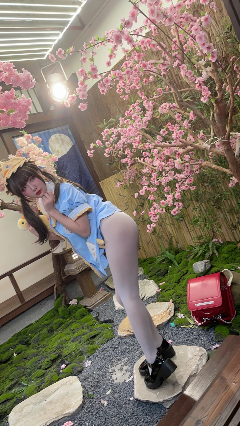 小和甜酒《鸭鸭幼稚园》写真图集 170P+2V｜在线预览与图包下载