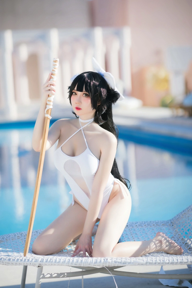 焖焖碳《高雄泳装》写真图集 24P｜在线预览与图包下载