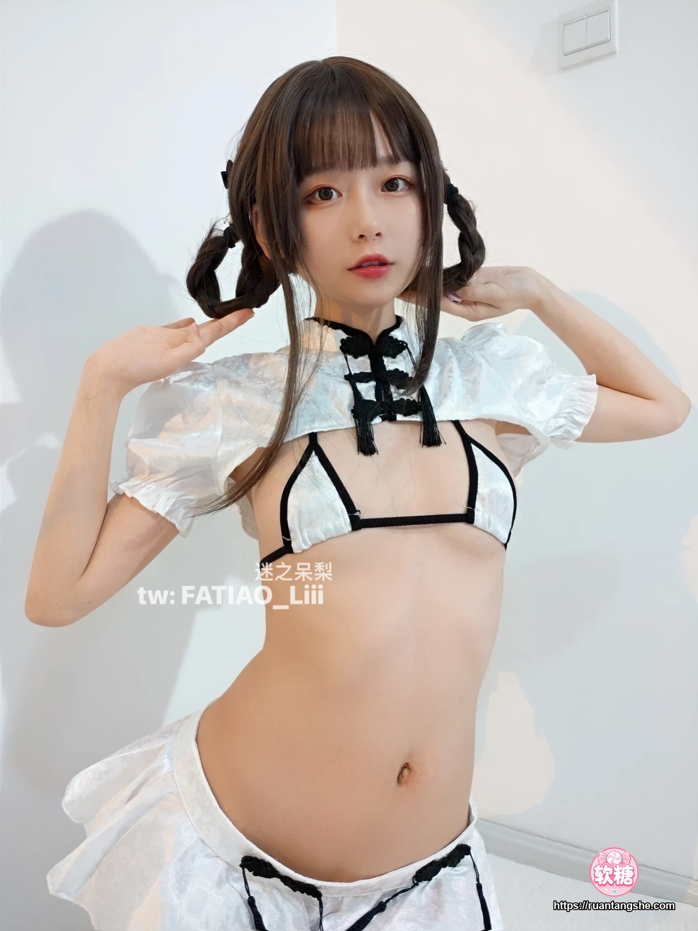 迷之呆梨 迷之呆梨 NO.010 - Fantia 2021年10月会员合集(9期)