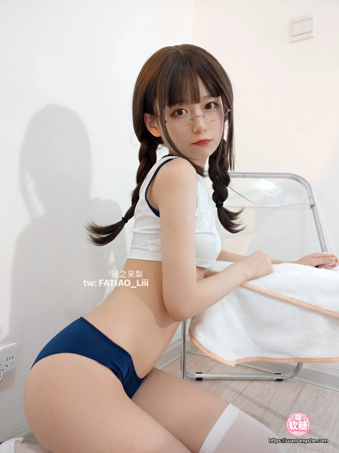 迷之呆梨 迷之呆梨 NO.010 - Fantia 2021年10月会员合集(9期)