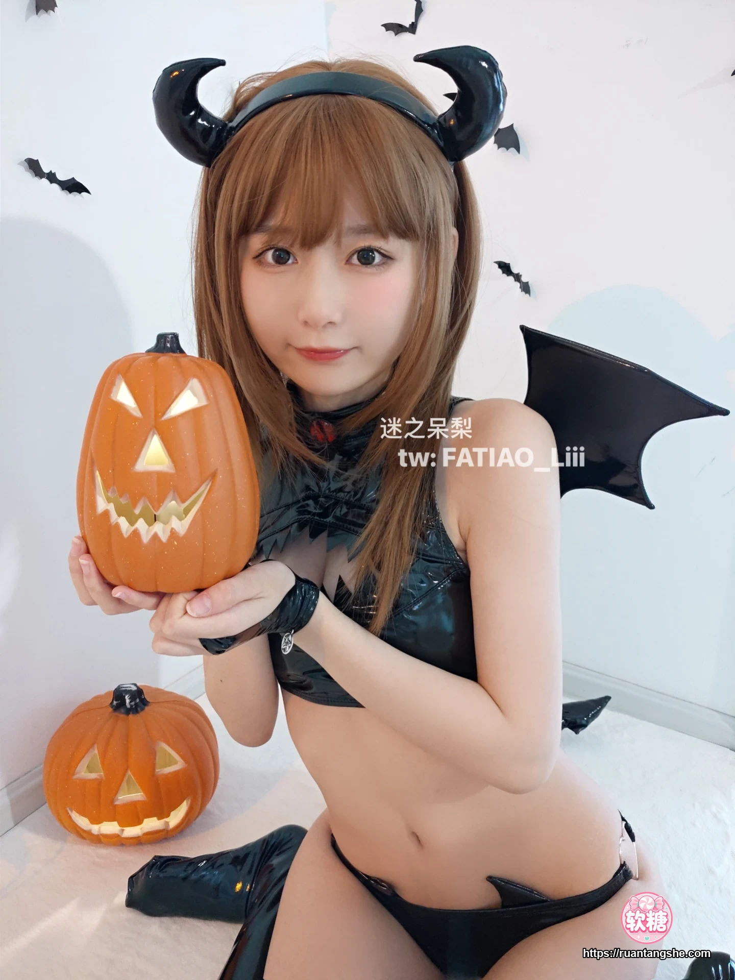 迷之呆梨 迷之呆梨 NO.010 - Fantia 2021年10月会员合集(9期)