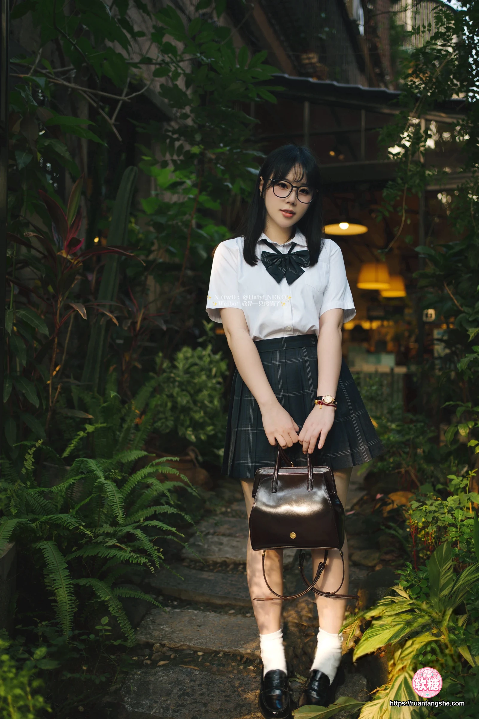 一只废喵 一只废喵 NO.010 - Fantia 2024年05月会员合集