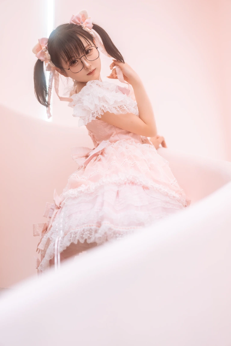 幼水铃衣《小蛋糕加JK》写真图集 30P+1V｜在线预览与图包下载