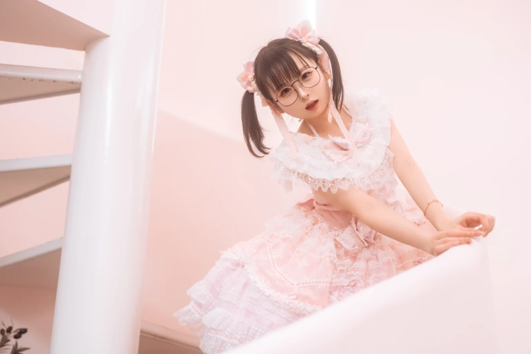 幼水铃衣《小蛋糕加JK》写真图集 30P+1V｜在线预览与图包下载