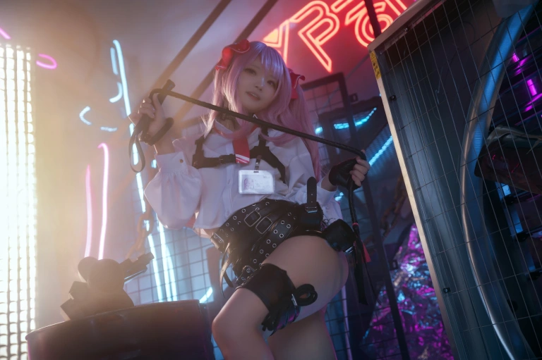 伊喵君《Nikke胜利女神尤妮》写真图集 34P｜在线预览与图包下载