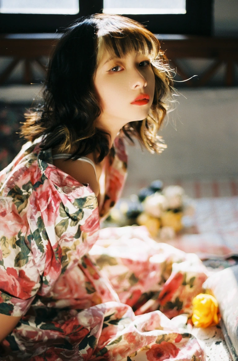 清青琴玖《梦里碎花》写真图集 26P｜在线预览与图包下载