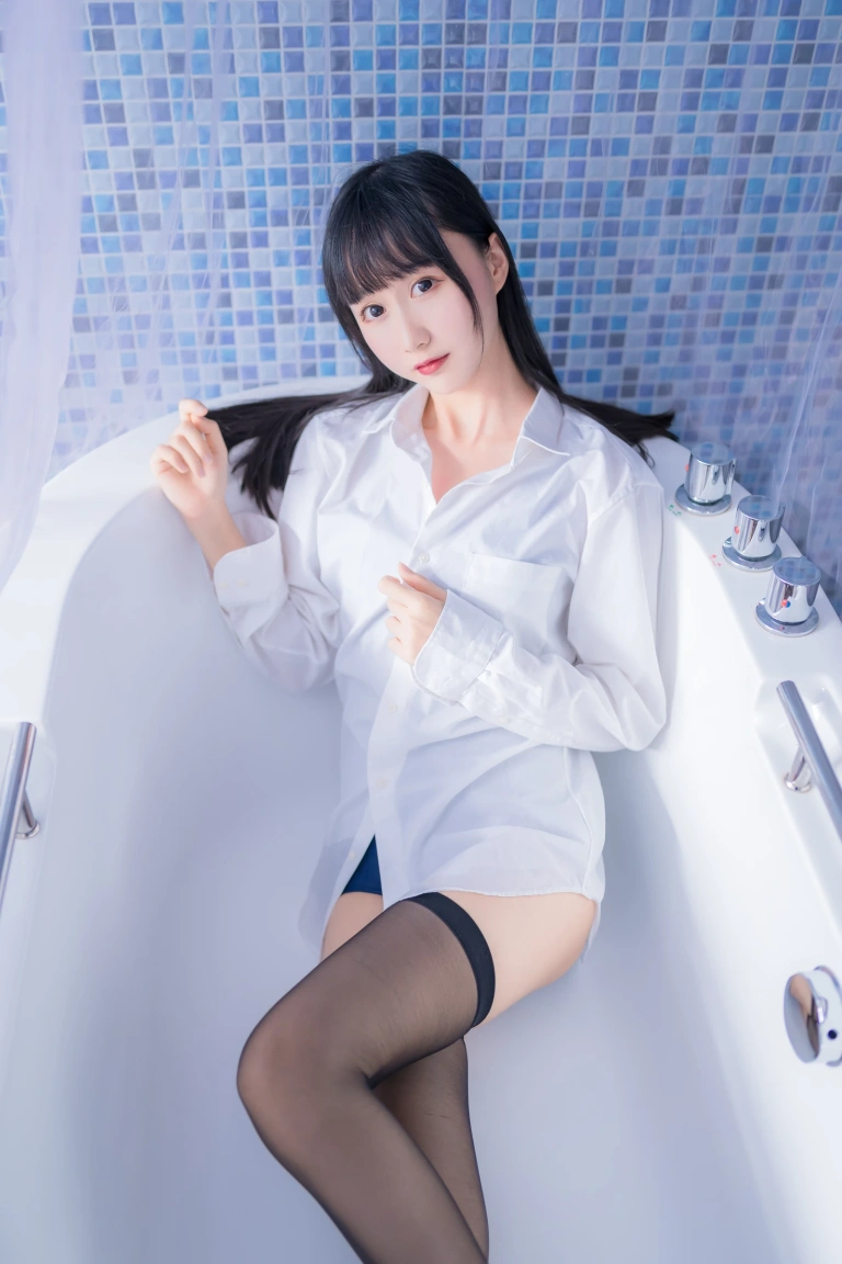 木棉棉《死库水》写真图集 30P｜在线预览与图包下载