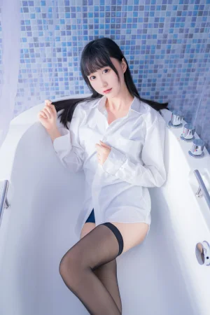 木棉棉《死库水》写真图集 30P｜在线预览与图包下载