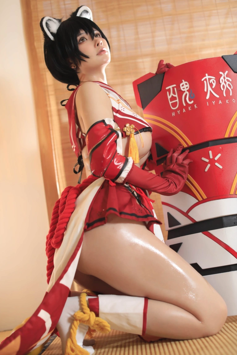 前羽《碧蓝档案 春日椿》写真图集 33P｜在线预览与图包下载