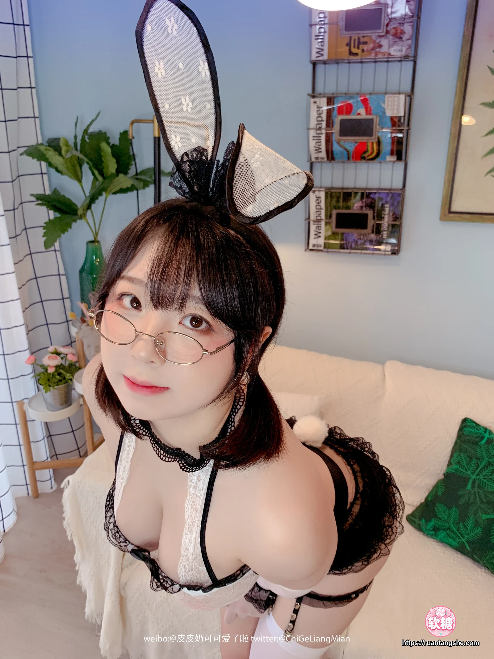 皮皮奶 皮皮奶 NO.011 - 蕾丝兔兔
