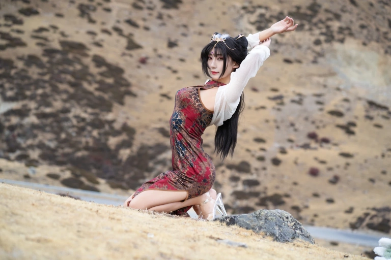 三水子《玉玲珑旗袍》写真图集 54P｜在线预览与图包下载