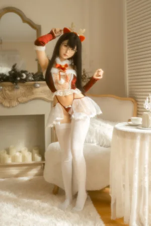 幼水铃衣《圣诞小鹿》写真图集 80P+2V｜在线预览与图包下载