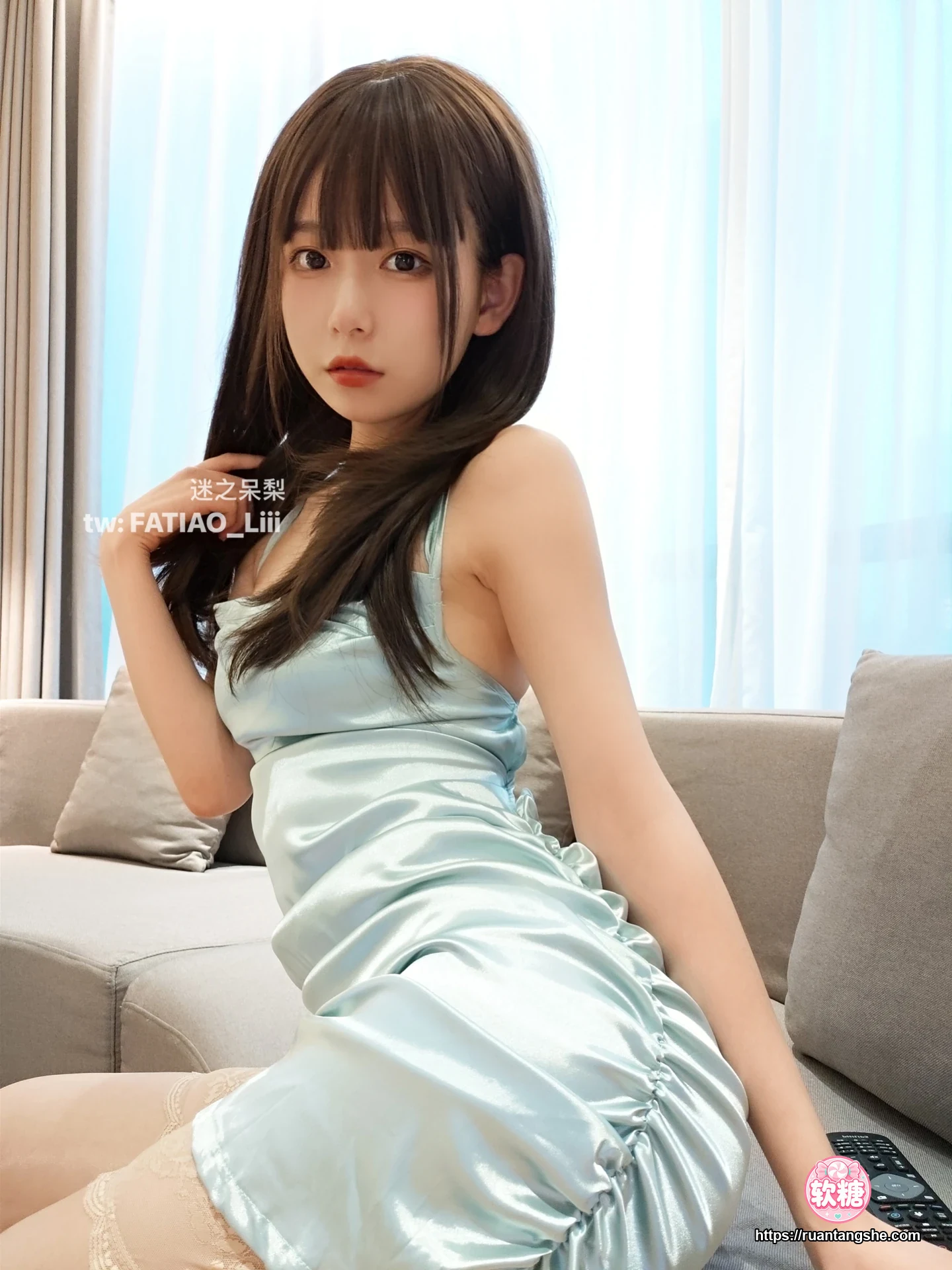 迷之呆梨 迷之呆梨 NO.011 - Fantia 2021年11月会员合集(9期)