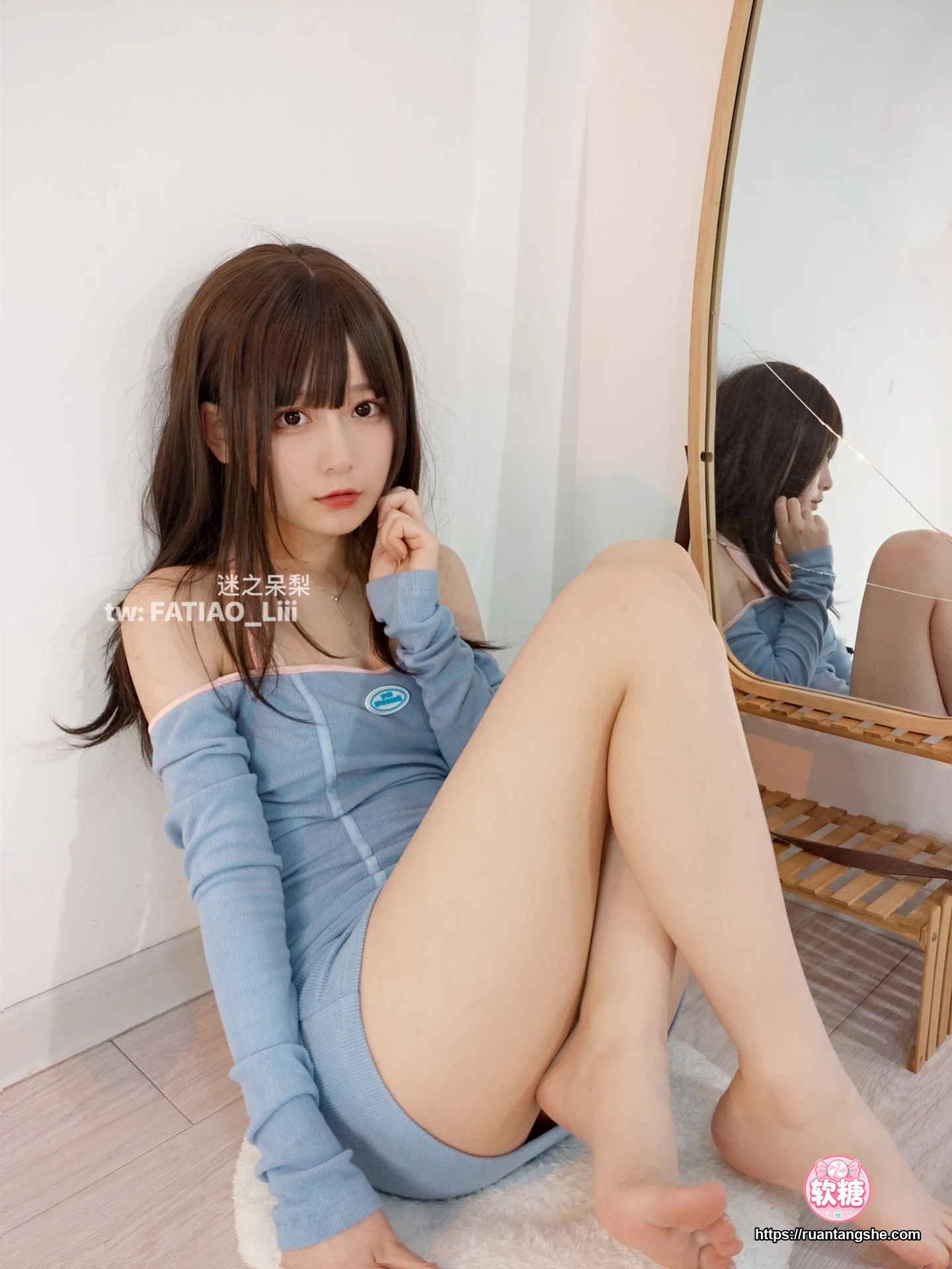 迷之呆梨 迷之呆梨 NO.011 - Fantia 2021年11月会员合集(9期)
