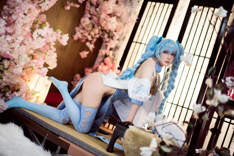 阿包也是兔娘《少女前线 PA15翠雀媚》写真图集 31P｜在线预览与图包下载