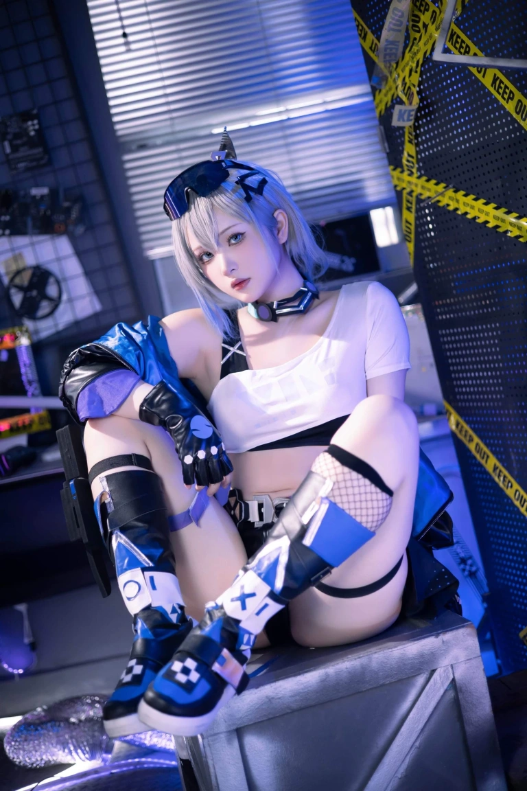 屿鱼《[Patreon] 2023年09月套图会员合集》写真图集 36P｜在线预览与图包下载