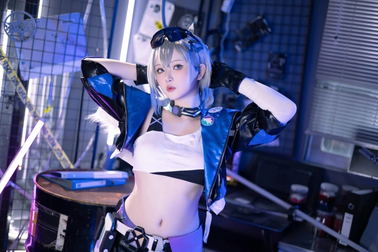 屿鱼《[Patreon] 2023年09月套图会员合集》写真图集 36P｜在线预览与图包下载