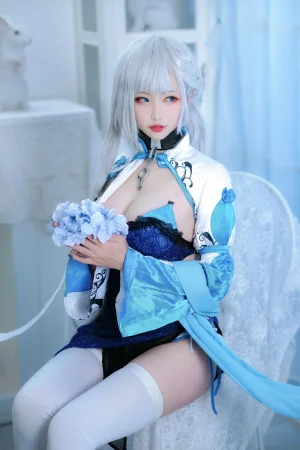 樱岛嗷一《贝尔法斯特旗袍》写真图集 15P｜在线预览与图包下载